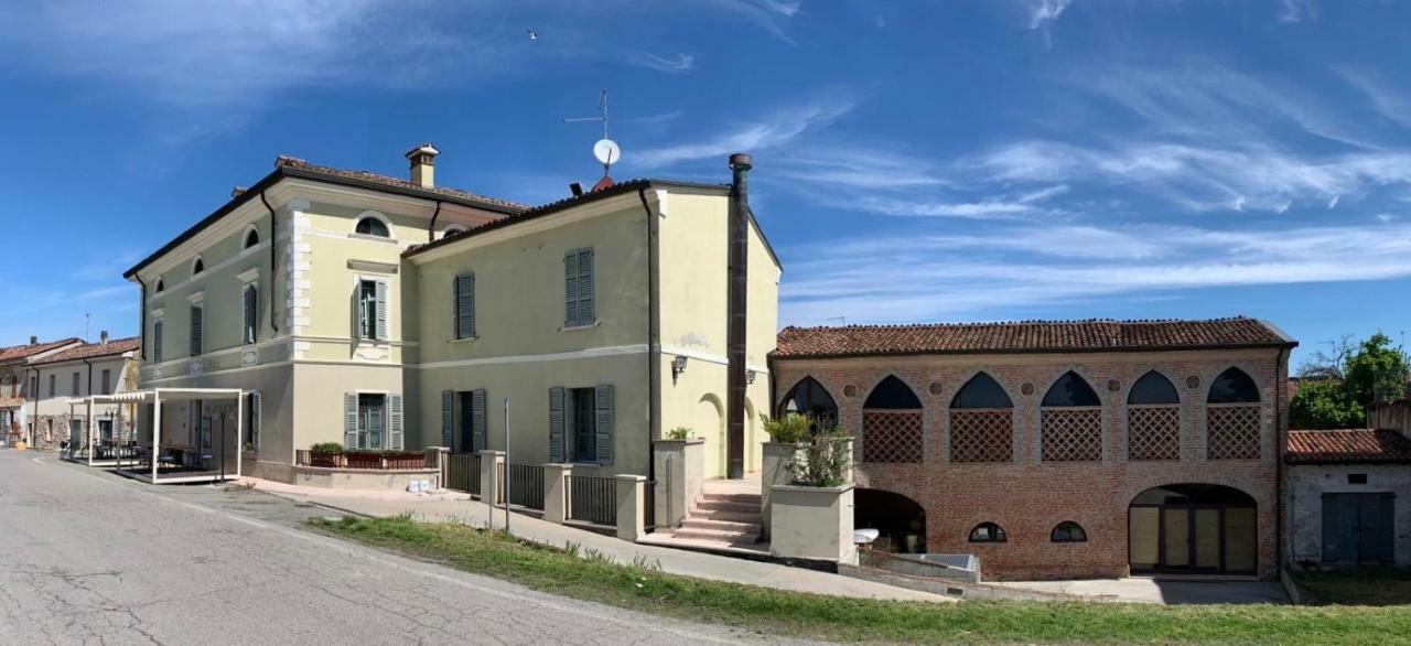 Locanda La Motta Motta Baluffi Exterior photo